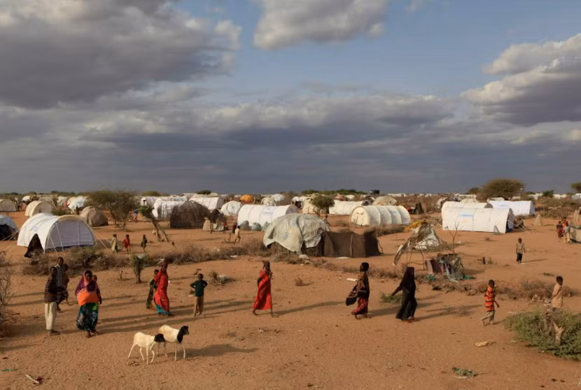 nguoi-somalia-tru-ngu-tai-trai-ty-nan-o-kenya-anh-bloomberg.png
