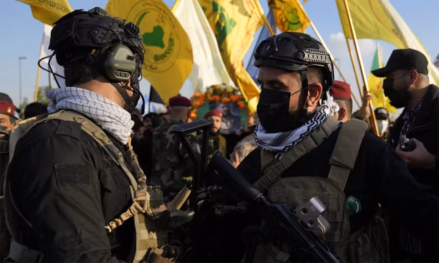 thanh-vien-nhom-dan-quan-iraq-than-iran-tai-baghdad-ngay-8-2-anh-ap.jpg