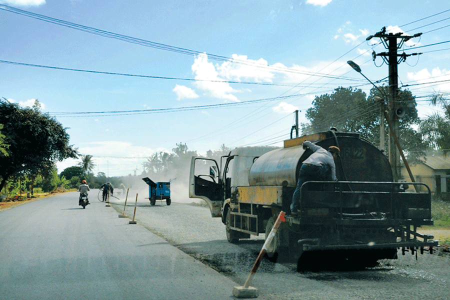 Quốc lộ 14 đang tiến gần tới những hạng mục cuối cùng. Ảnh: H.D