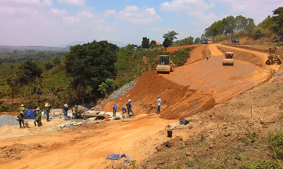 Đời sống người lao động bị ảnh hưởng khi Công ty chậm trả lương. Ảnh: N.N