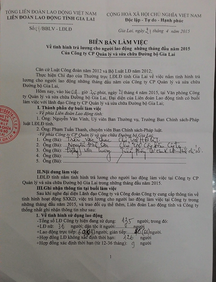 Biên bản làm việc về tình hình trả lương tại Công ty cổ phần Quản lý và Sửa chữa Đường bộ Gia Lai. Ảnh N.N