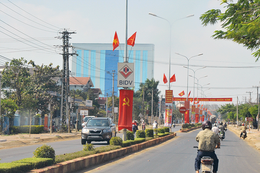 Một góc thị trấn Chư Sê. Một góc thị trấn Chư Sê.