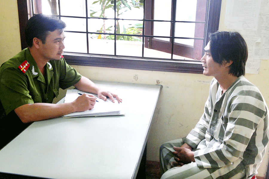 Đối tượng Trương Minh Hiếu tại Cơ quan Điều tra. Ảnh: L.A Đối tượng Trương Minh Hiếu tại Cơ quan Điều tra. Ảnh: L.A