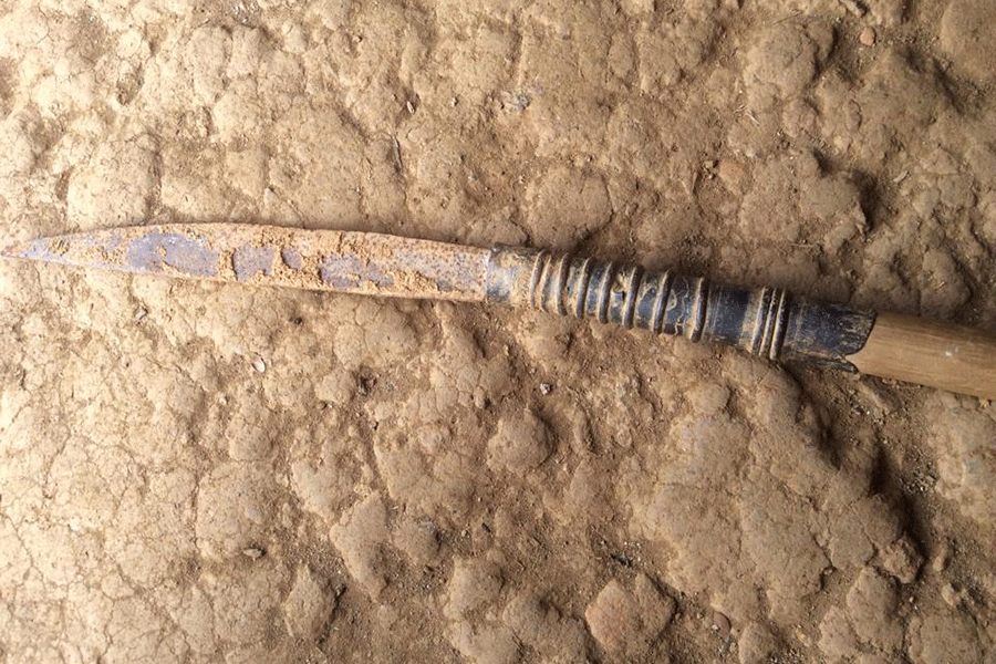 Hiện vật tìm thấy trong khu căn cứ Tỉnh ủy Quảng Nam. Ảnh: K.T