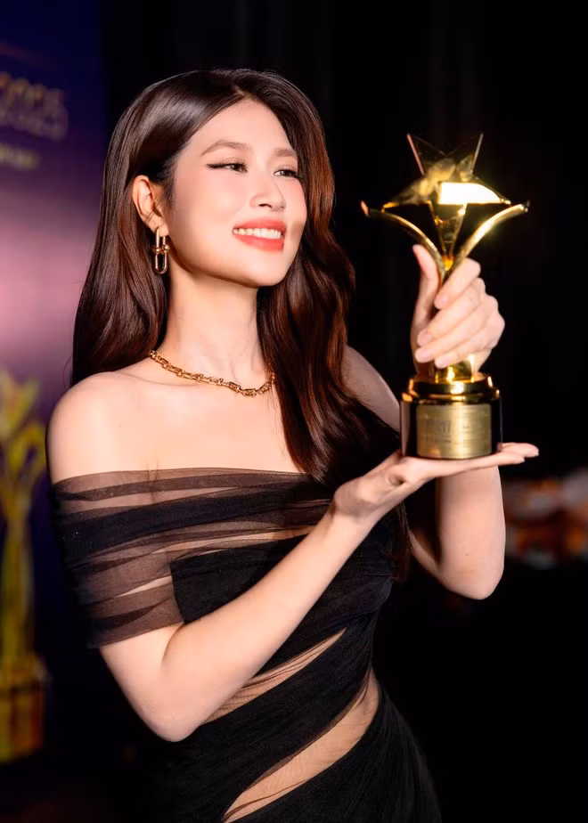 Vai diễn Thúy Vân của Thiên Ân trong phim “Nụ hôn bạc tỷ” đã giúp cô nhận về giải thưởng đầu tiên trong sự nghiệp diễn xuất. (Ảnh: CTV/Vietnam+)