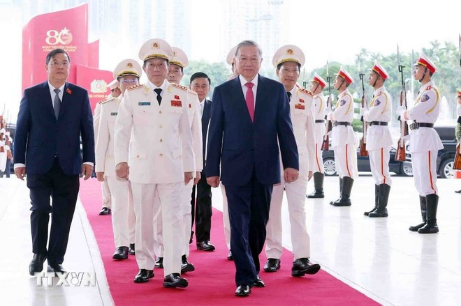 Tổng Bí thư Tô Lâm tới dự buổi lễ. (Ảnh: Phạm Kiên/TTXVN) Tổng Bí thư Tô Lâm tới dự buổi lễ. (Ảnh: Phạm Kiên/TTXVN)