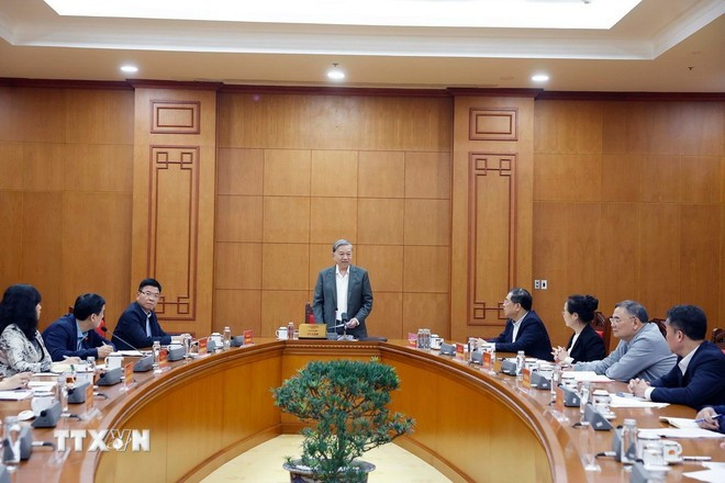 Tổng Bí thư Tô Lâm chủ trì cuộc làm việc về tình hình thực hiện chủ trương, chính sách của Đảng, Nhà nước đối với người khuyết tật. Ảnh: Thống Nhất/TTXVN