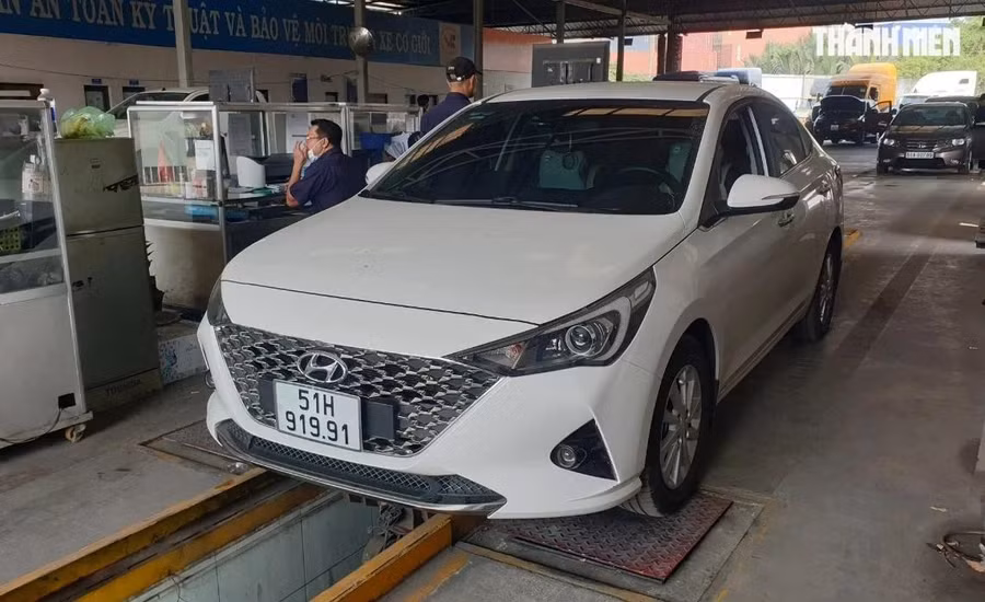 Quy định mới về kiểm định khí thải sẽ tác động nhiều nhất tới nhóm xe đời cũ, xe tải, xe đầu kéo nhưng các xe con, xe du lịch nếu không được chăm sóc đúng cách thì cũng rất dễ bị "rớt" đăng kiểm