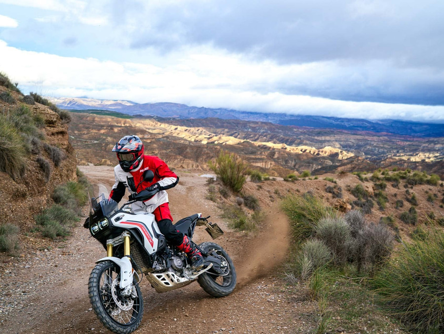 xe-ducati-desertx-2026-7.jpg