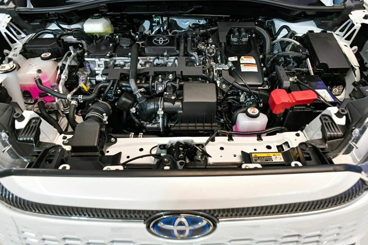 Toyota Corolla Cross 2025 có 2 lựa chọn động cơ. Ảnh: ST gia-xe-toyota-corolla-cross-lan-banh-kem-uu-dai-thang-5-2025-7-1747566595-283-width740height494.jpg