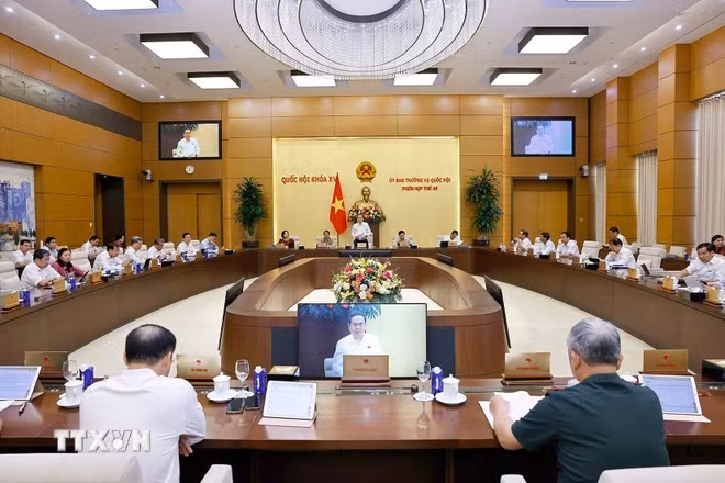 Chủ tịch Quốc hội Trần Thanh Mẫn phát biểu khai mạc phiên họp. (Ảnh: Doãn Tấn/TTXVN)