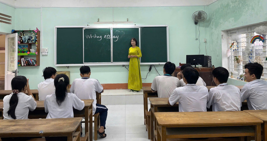 Trường THPT số 1 Phù Mỹ (xã Phù Mỹ) quan tâm đến công tác bồi dưỡng học sinh giỏi. Ảnh: Hồ Điểm truong-khong-chuyen.jpg