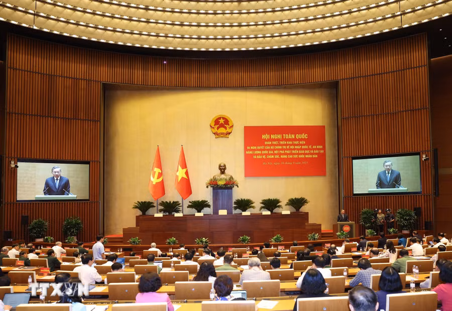 Tổng Bí thư Tô Lâm phát biểu chỉ đạo Hội nghị. (Ảnh: Thống Nhất/TTXVN)