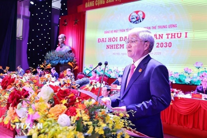Ông Đỗ Văn Chiến, Ủy viên Bộ Chính trị, Bí thư Trung ương Đảng, Bí thư Đảng ủy Mặt trận Tổ quốc các đoàn thể Trung ương, Chủ tịch UBTW Mặt trận Tổ quốc Việt Nam phát biểu. (Ảnh: Minh Đức/TTXVN) Ông Đỗ Văn Chiến, Ủy viên Bộ Chính trị, Bí thư Trung ương Đảng, Bí thư Đảng ủy Mặt trận Tổ quốc các đoàn thể Trung ương, Chủ tịch UBTW Mặt trận Tổ quốc Việt Nam phát biểu. (Ảnh: Minh Đức/TTXVN)