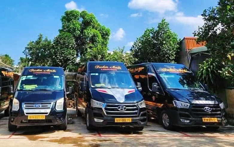 Nhà xe Tuấn Anh đầu tư thêm nhiều xe Limousine 9 chỗ để tăng chuyến. Ảnh: Hải Yến nha-xe-tuan-anh.jpg