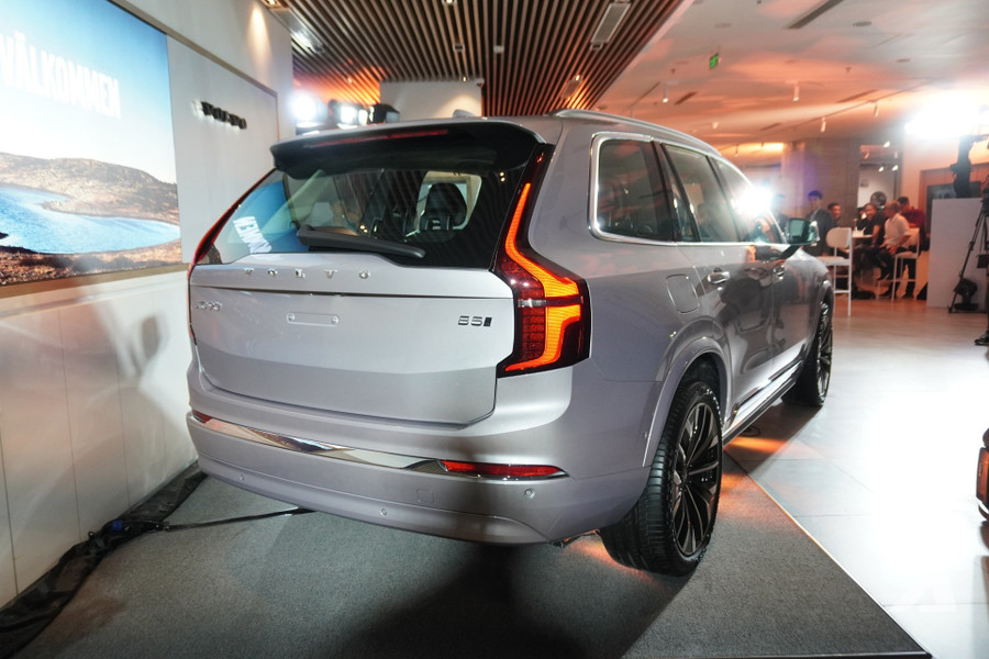 volvo-xc90-3.jpg