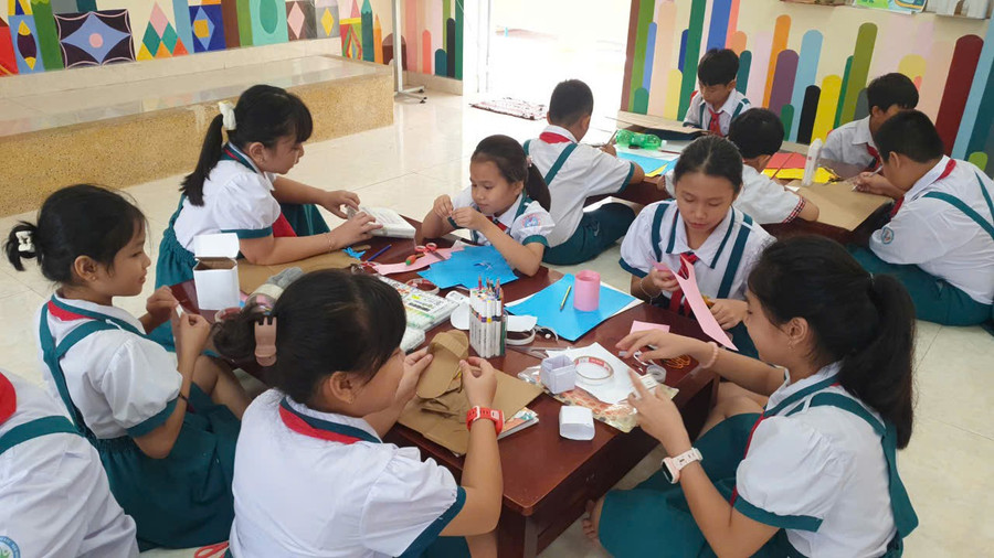 Trường Tiểu học số 1 Hoài Hảo (xã Hoài Nhơn Tây) thông qua nền tảng chuyển đổi số hỗ trợ trong giảng dạy STEM. Ảnh: Hồ Điểm giao-duc-sang-tao.jpg