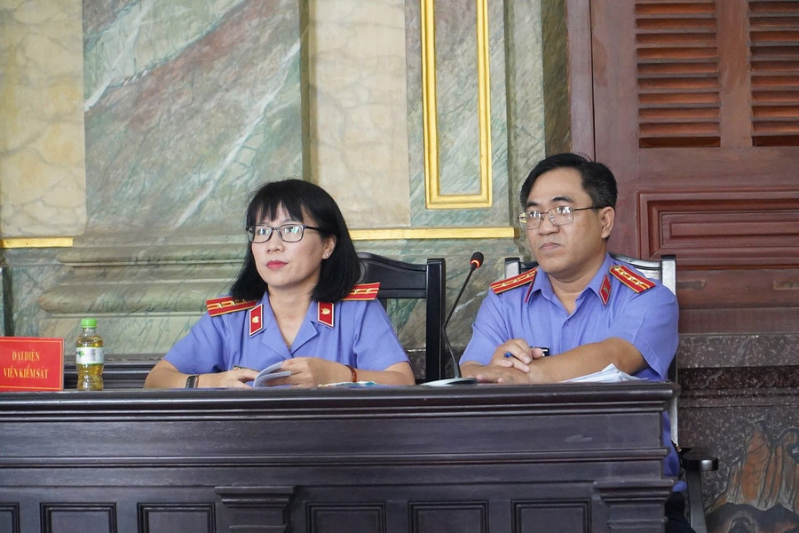 Đại diện Viện Kiểm sát tại phiên tòa. Đại diện Viện Kiểm sát tại phiên tòa.
