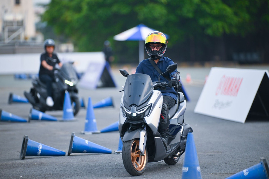 Xe được trang bị động cơ Blue Core 155cc thế hệ mới, tích hợp công nghệ van biến thiên VVA, cho khả năng vận hành cân bằng giữa hiệu suất và mức tiêu thụ nhiên liệu