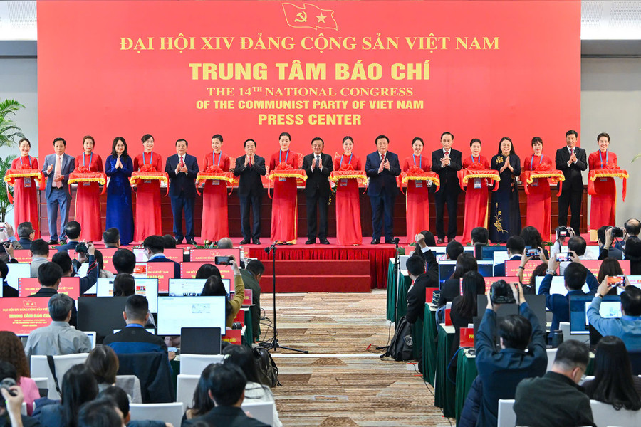 chinh-thuc-khai-truong-trung-tam-bao-chi-phuc-vu-dai-hoi-xiv-cua-dang.jpg