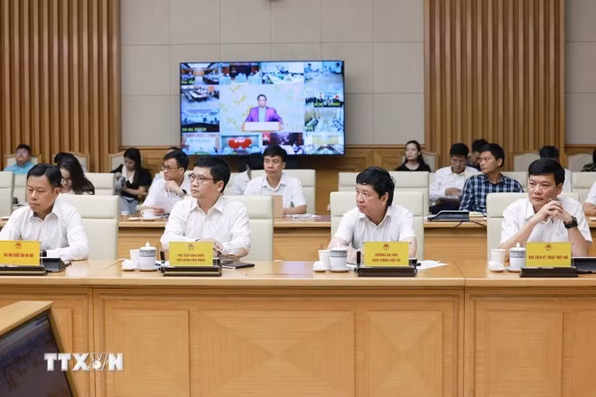 Các đại biểu tham dự phiên họp lần thứ hai của Ban Chỉ đạo Quốc gia về phát triển ngành công nghiệp bán dẫn. (Ảnh: Dương Giang/TTXVN)