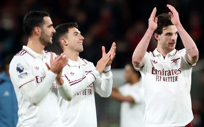 Arsenal duy trì phong độ đáng sợ