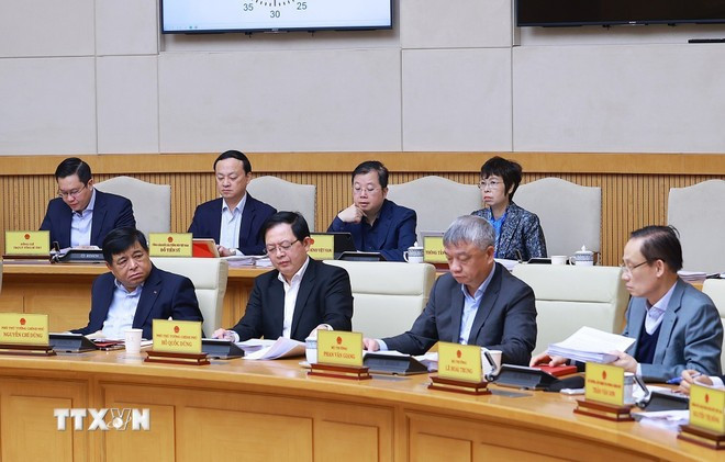 Các thành viên Chính phủ tham dự phiên họp Chính phủ thường kỳ tháng 11/2025. Ảnh: Dương Giang/TTXVN