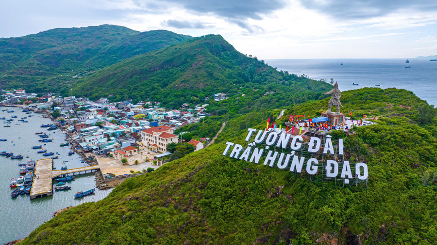Làng chài Hải Minh. Ảnh: Dũng Nhân hai-minh.jpg