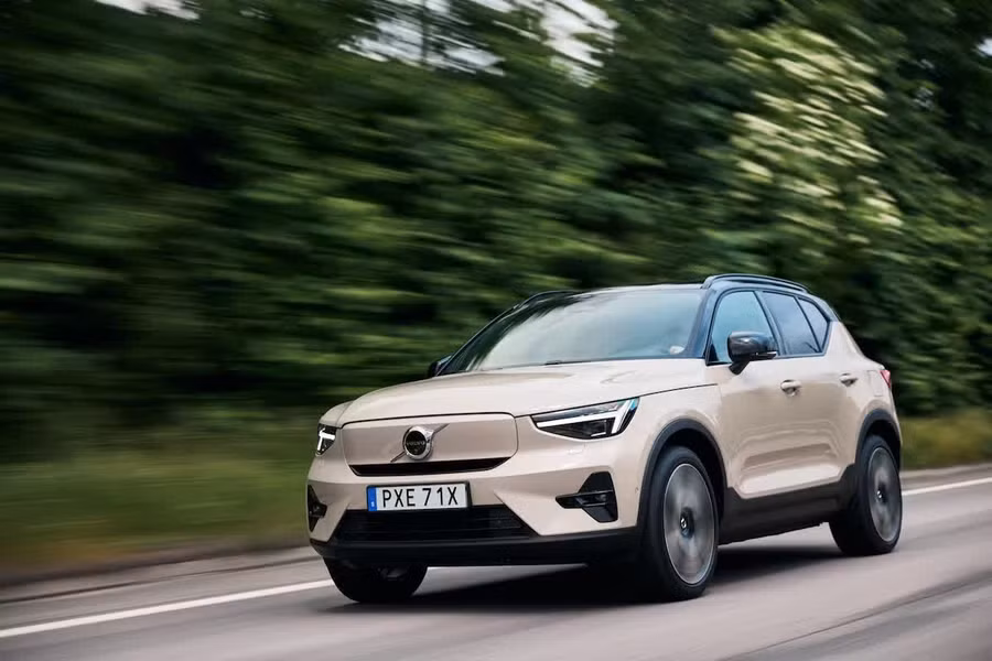 Dòng SUV điện Volvo EX40 phiên bản hiện hành. Ảnh: Auto News