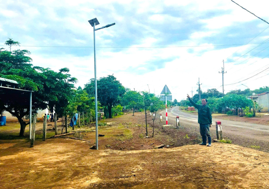 Nhiệm kỳ 2020 - 2025, xã Ia Boòng đã huy động trên 28,1 tỷ đồng thực hiện chương trình xây dựng nông thôn mới. Ảnh: Hồng Thương 91.jpg