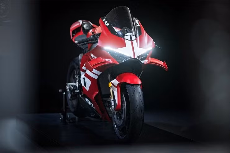 ducati-2.jpg