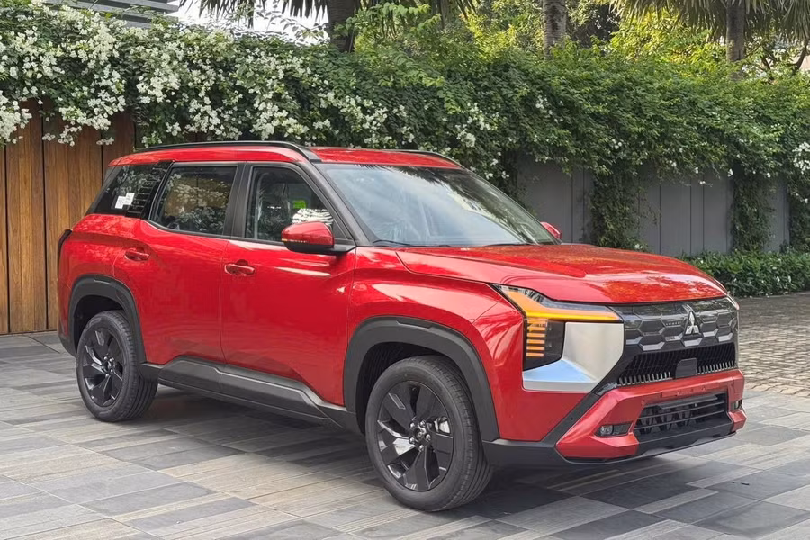 Mitsubishi Destinator bán được 2.377 chiếc ngay trong tháng đầu ra mắt. Ảnh: Đại lý