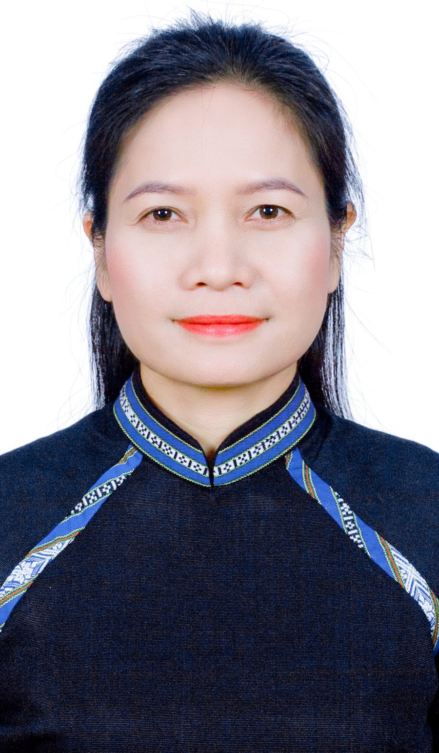 Fru Siu Huong - biträdande chef för nationalförsamlingens delegation i Gia Lai-provinsen. ba-siu-huong.jpg