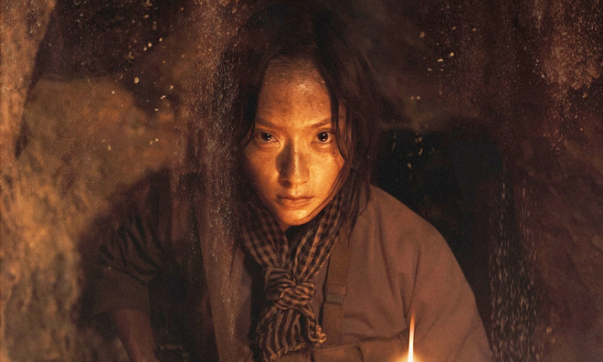 Diễn viên Hồ Thu Anh trong &quot;Địa đạo&quot;. (Ảnh: Đoàn phim cung cấp)