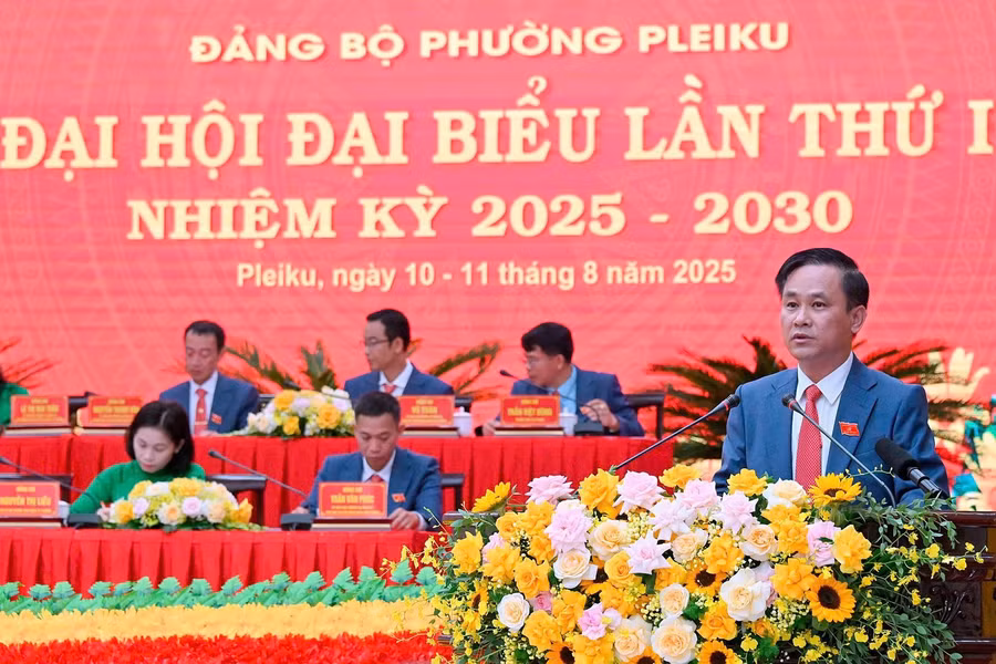 bi-thu-dang-uy-phuong-pleiku-nguyen-xuan-phuoc-phat-bieu-khai-mac-dai-hoi-anh-duc-thuy.jpg