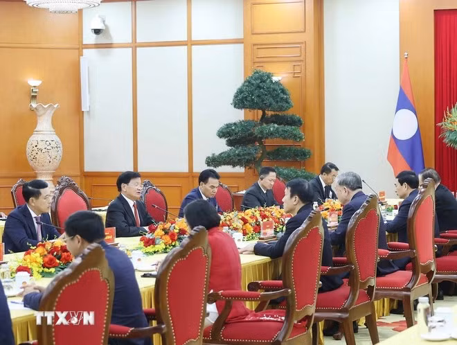 Tổng Bí thư Tô Lâm tiếp Tổng Bí thư, Chủ tịch nước Lào Thongloun Sisoulith. (Ảnh: Thống Nhất/TTXVN)