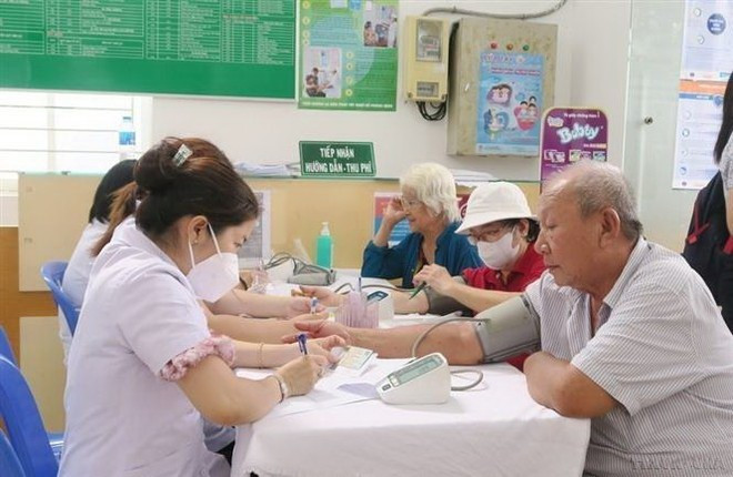 Mỗi tỉnh, thành phố trực thuộc Trung ương có ít nhất 1 bệnh viện đạt cấp chuyên sâu; có bệnh viện lão khoa hoặc bệnh viện đa khoa có khoa lão khoa. (Ảnh: Đinh Hằng/TTXVN) Mỗi tỉnh, thành phố trực thuộc Trung ương có ít nhất 1 bệnh viện đạt cấp chuyên sâu; có bệnh viện lão khoa hoặc bệnh viện đa khoa có khoa lão khoa. (Ảnh: Đinh Hằng/TTXVN)