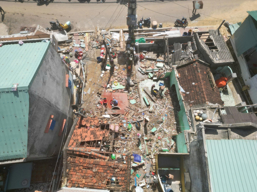 Căn nhà bà Ngô Thị Lanh bị bão đánh sập. Ảnh: N.O