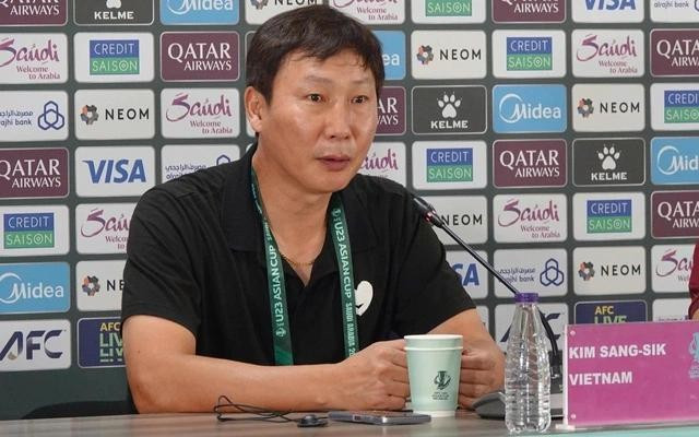 HLV Kim Sang-sik. Ảnh: TED Trần
