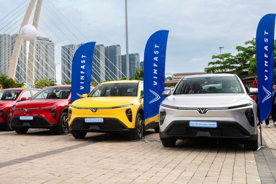 VinFast Limo Green vượt doanh số của Toyota Innova Cross dù mới bán 3 tháng.