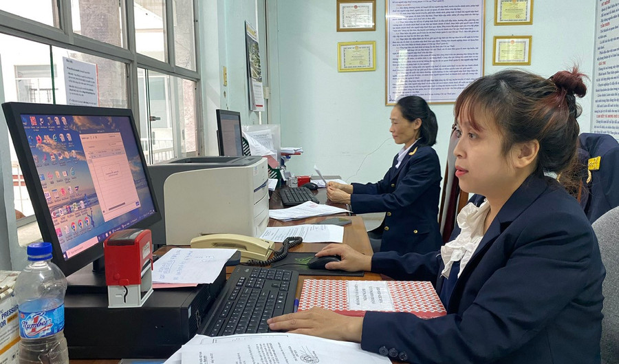 Ngành Thuế tỉnh chuyển đổi tư duy quản lý, góp phần thúc đẩy đầu tư, tạo động lực gia tăng nguồn thu ngân sách nhà nước. Ảnh: S.C quan-ly-thue.jpg