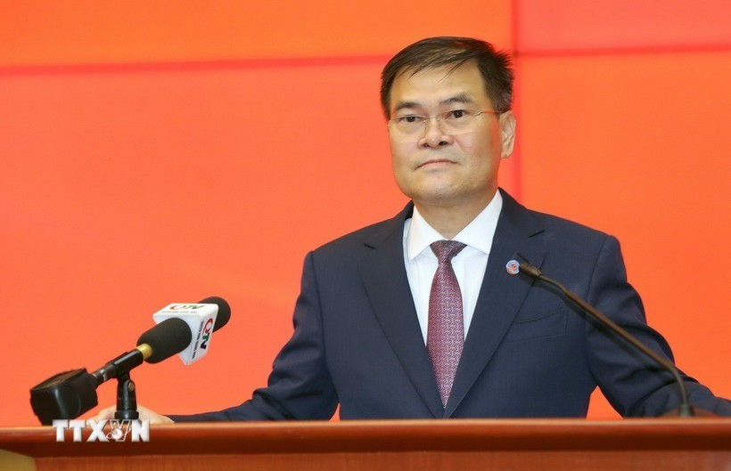 Ông Bùi Văn Khắng, Phó Bí thư Tỉnh ủy, Chủ tịch Ủy ban Nhân dân tỉnh Quảng Ninh. (Ảnh: Văn Đức/TTXVN) ong-bui-van-khang.jpg