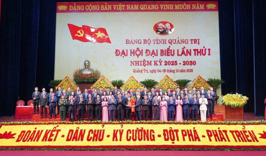 Výkonný výbor stranického výboru provincie Quang Tri na funkční období 2025–2030. Ban Chấp hành Đảng bộ tỉnh Quảng Trị nhiệm kỳ 2025-2030.