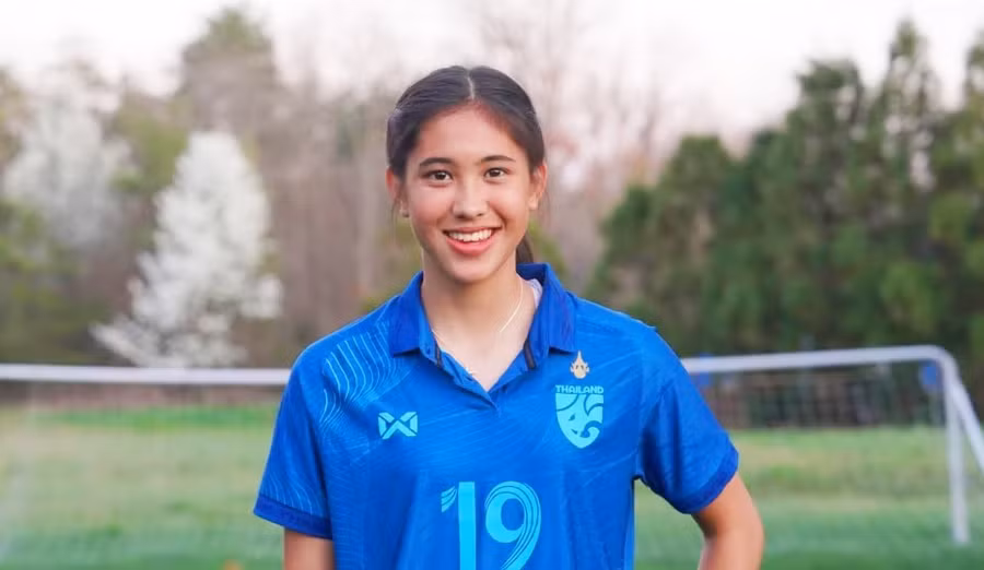 Madison Casteen là tiền đạo triển vọng của đội tuyển nữ Thái Lan
