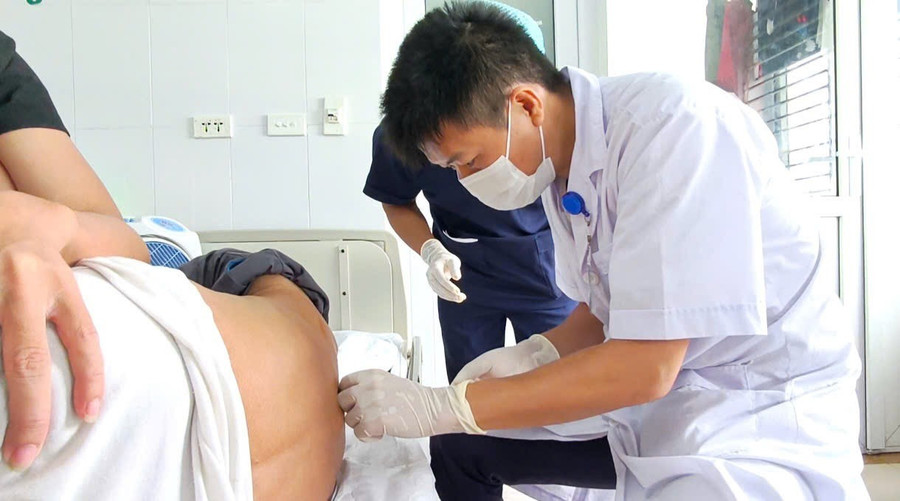 Bệnh nhân mắc liên cầu lợn điều trị tại BV Bệnh Nhiệt đới Trung ương. Bệnh nhân mắc liên cầu lợn điều trị tại BV Bệnh Nhiệt đới Trung ương.