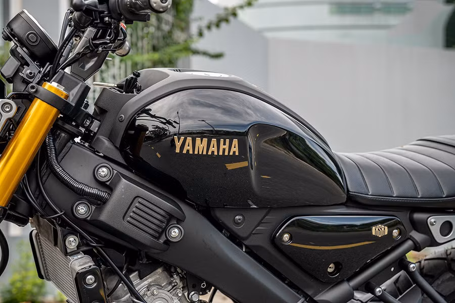 yamaha-xsr-7.jpg