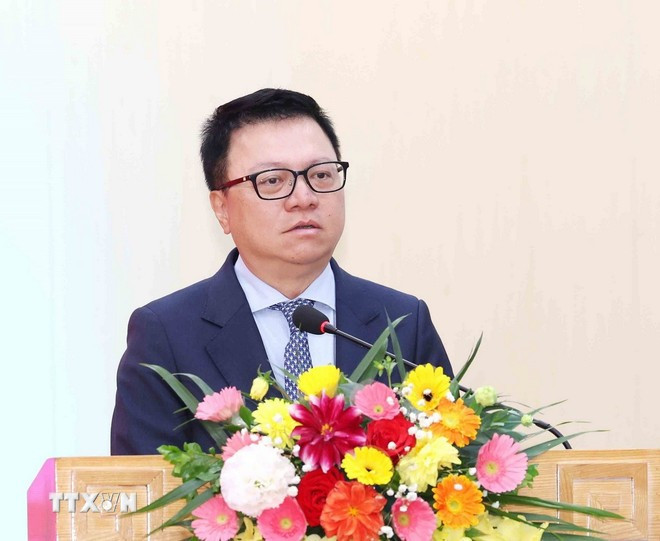 Ông Lê Quốc Minh, Ủy viên Trung ương Đảng, Phó Trưởng ban Tuyên giáo và Dân vận Trung ương, Chủ tịch Hội Nhà báo Việt Nam, Tổng Biên tập Báo Nhân dân phát biểu. Ảnh: Phương Hoa/TTXVN