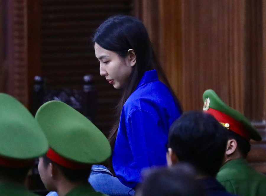 Thùy Tiên tại phiên tòa ngày 19/11.. Ảnh: Duy Anh.