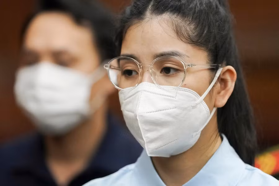 Bị cáo Nguyễn Thị Thái Hằng tại phiên tòa chiều 19/11. Ảnh: Phạm Thọ.