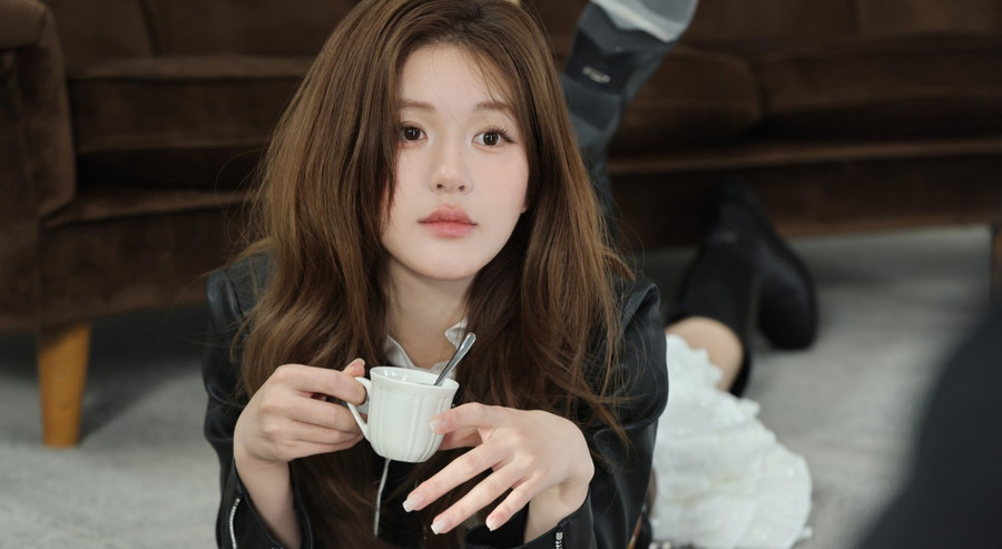 Triệu Lộ Tư có địa vị cao trong giới giải trí vì là &quot;ngôi sao lưu lượng&quot; lớn.